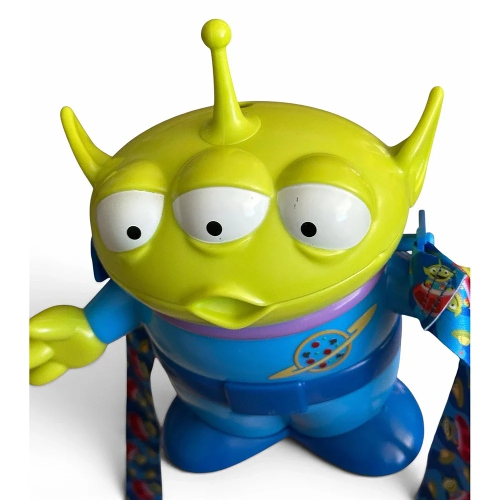 Disney Parks Pixar Toy Story 4 Little Green Men Alien Sipper Cup w/Lanyard